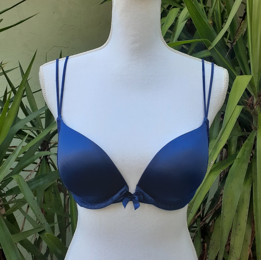 Victoria's Secret Blue Push Up Bra